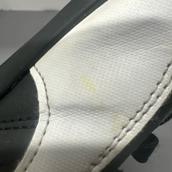 Puma Cats Black Leather Sneakers with White Stripe - Picture 8 of 10